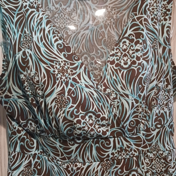 Carole Little Faux Wrap TOP Size Large - Picture 2 of 5